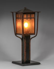 Gustav Stickley Hammered Copper & Amber Glass Newell Post Lamp c1910