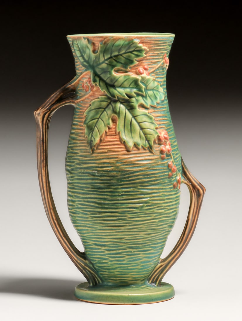 Roseville Pottery Green Bushberry Two-Handled Vase c1940s (1 of 7)