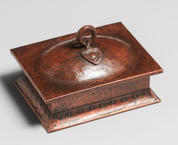Gustav Stickley #268 Hammered Copper Cigar Box c1910