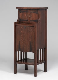 Grand Rapids Oak Cellarette c1910