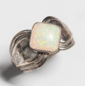 Arts & Crafts Period Sterling Silver & Opal Ring c1920