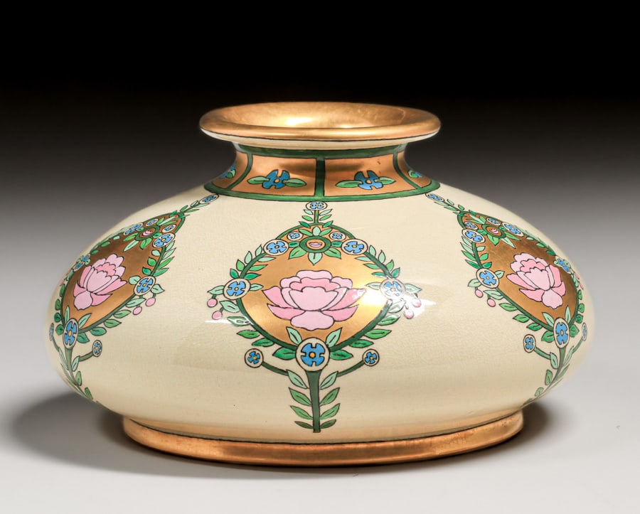 American Arts & Crafts Hand-Decorated Japanese Satsuma Vase 1932 (1 of 4)