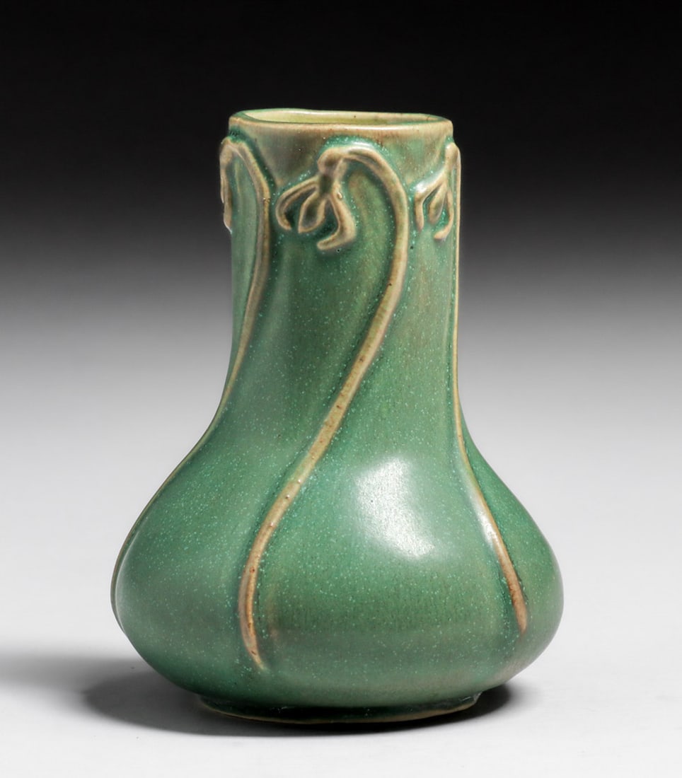 Contemporary Pewabic Pottery Matte Green Vase 2009 (1 of 4)