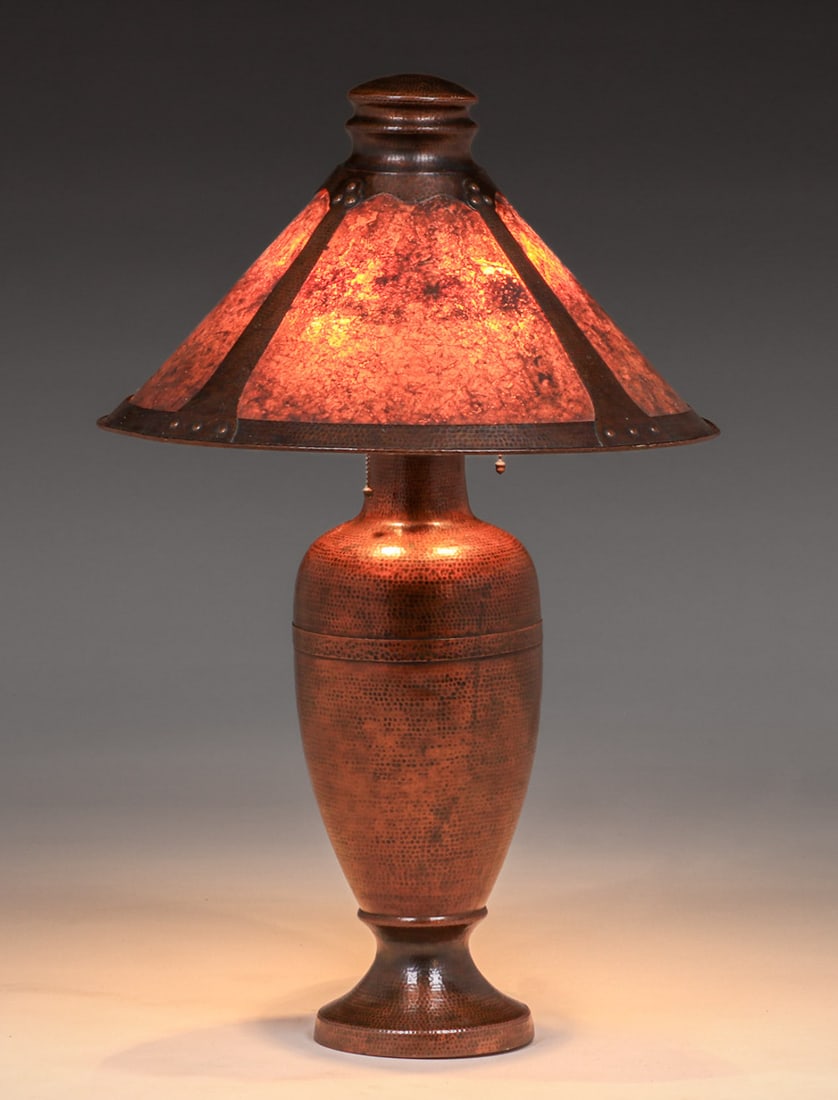Large Benedict Studios Hammered Copper & Mica Lamp c1910 (1 of 4)