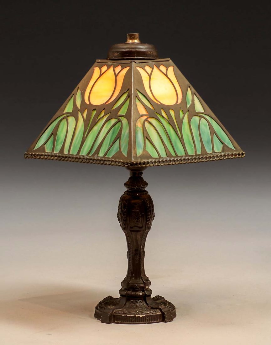 Whaley Cutout Tulip Lamp c1910 (1 of 6)
