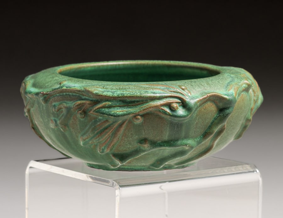 Peters & Reed - Zanesville, Ohio Matte Green Bowl c1910s (1 of 6)