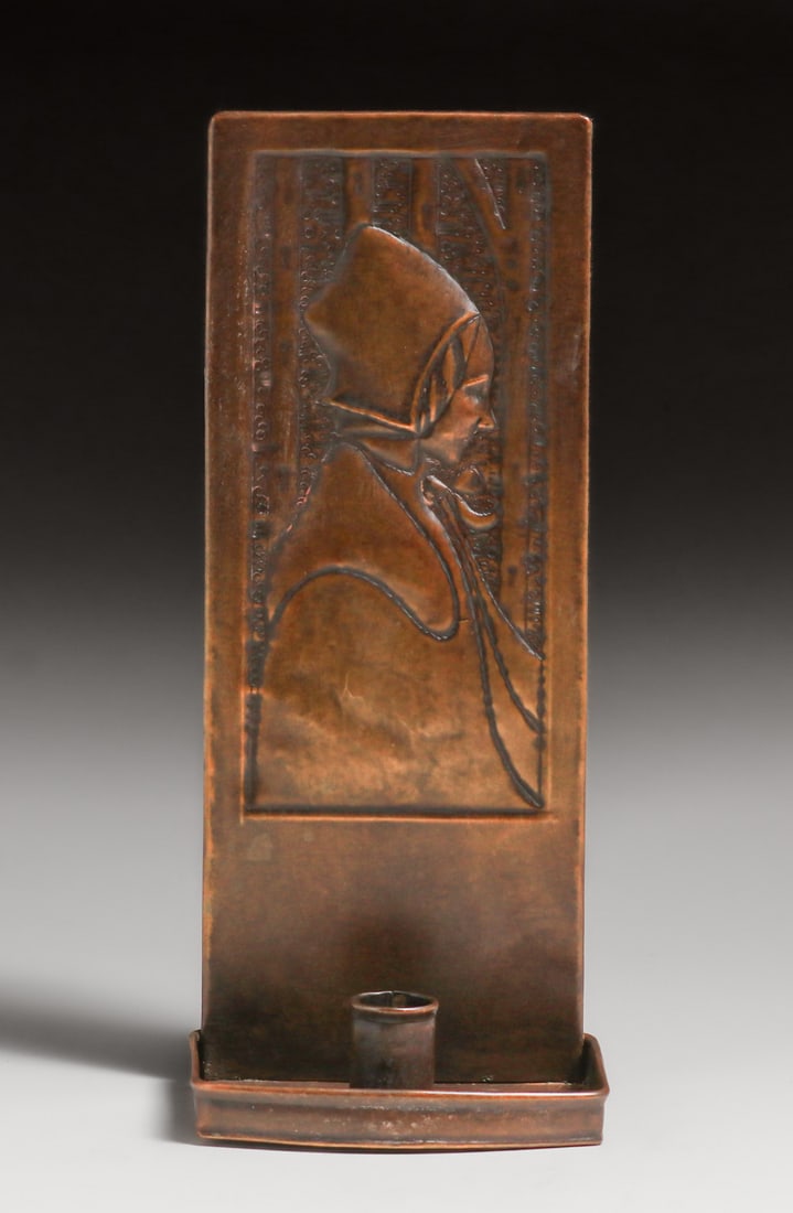 Scottish Arts & Crafts Hammered Brass Candle Sconce c1905 (1 of 5)