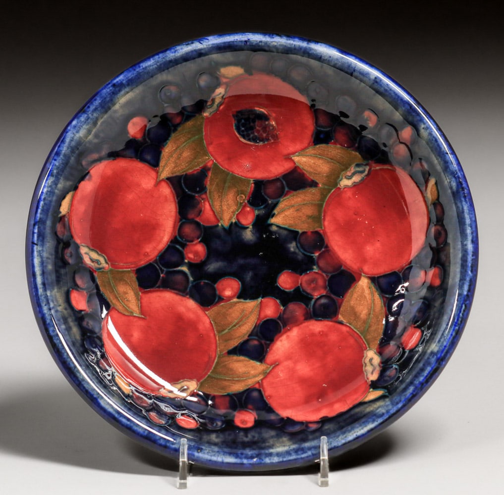 Moorcroft Pottery Pomegranate Plate c1920s (1 of 4)