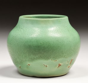 Hampshire Pottery Matte Green Vase c1910