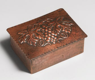 Arts & Crafts Hammered Copper Grapevine Repousse Box c1910