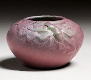 Van Briggle #670 Matte Glazed Oak Leaves Vase 1915