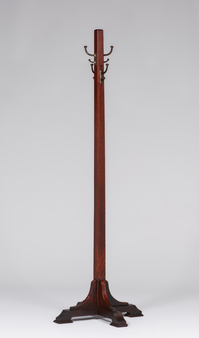 Grand Rapids Oak Coatrack c1910 (1 of 6)