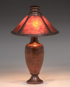 Large Benedict Studios Hammered Copper & Mica Lamp c1910
