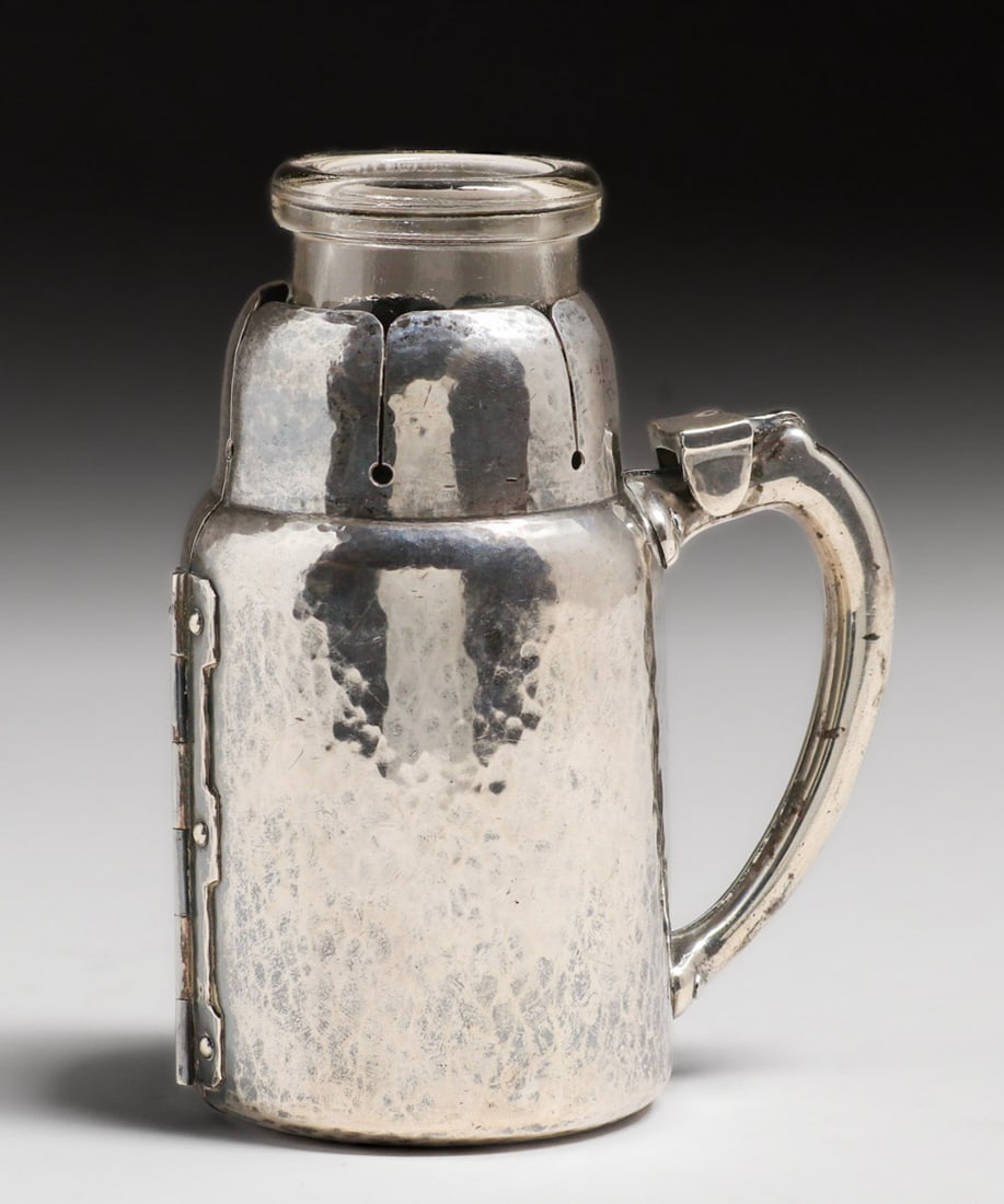Arts & Crafts Period Hammered Silver 1/2 Pint Bottle Holder c1910 (1 of 9)