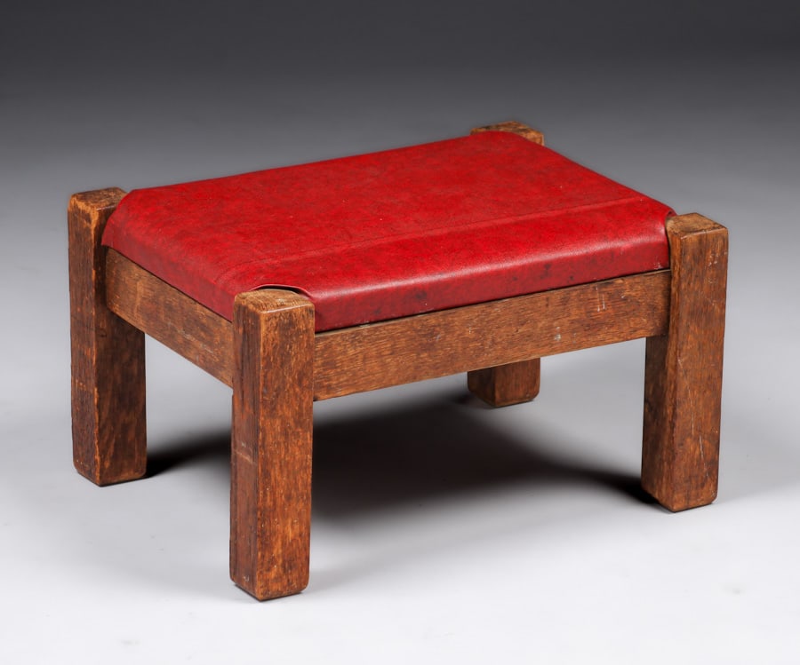 Arts & Crafts Period Oak Footstool c1910 (1 of 4)