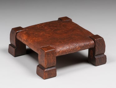 Early Gustav Stickley #726 Gout Stool c1901-1902