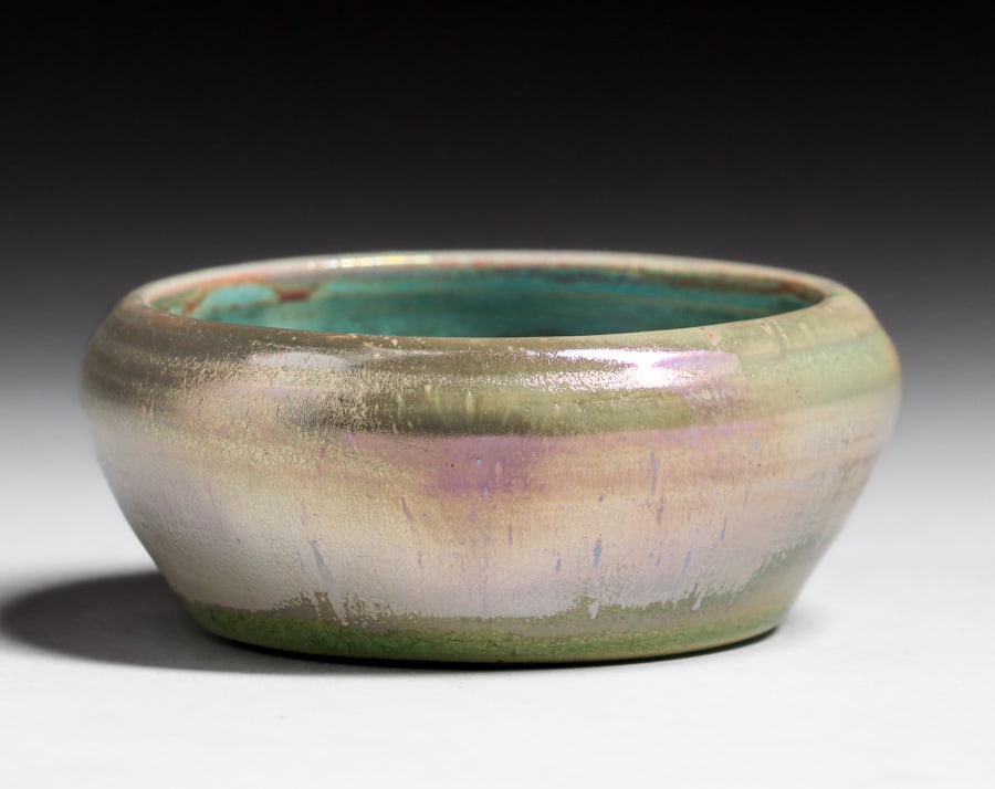 Small Pewabic Pottery Light Green Iridescent Bowl c1920s: Small Pewabic Pottery Light Green Iridescent Bowl c1920s. Signed. Perfect condition. 3.25"d x 1 3/8"h. FREE NATIONWIDE SHIPPING for all of your purchases at our Two Day Auction within the lower 48 sta