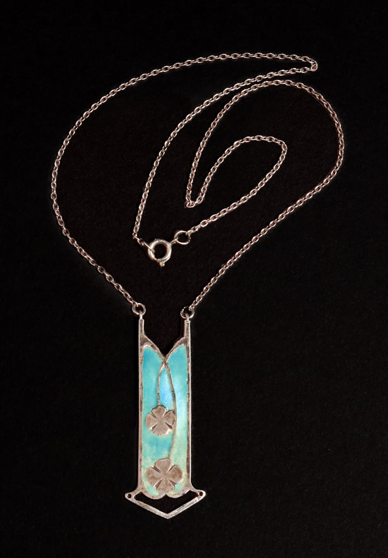 British Arts & Crafts Four-Leaf Clover Sterling Silver & Enamel Pendant Necklace c1905 (1 of 6)