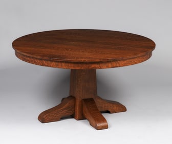 Hastings Furniture Co 54"d Dining Table c1910