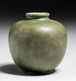 Rare William Bragdon Green Porcelain Bulbous Vase 1927