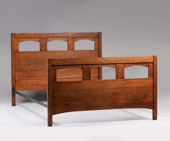Grand Rapids Oak Cutout Full-Size Double Bed c1910