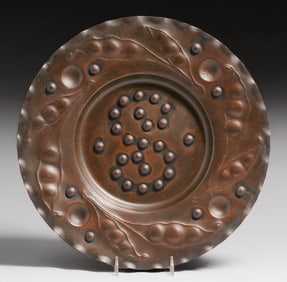Arts & Crafts Hammered Copper Repousse Leaf Tray c1910s