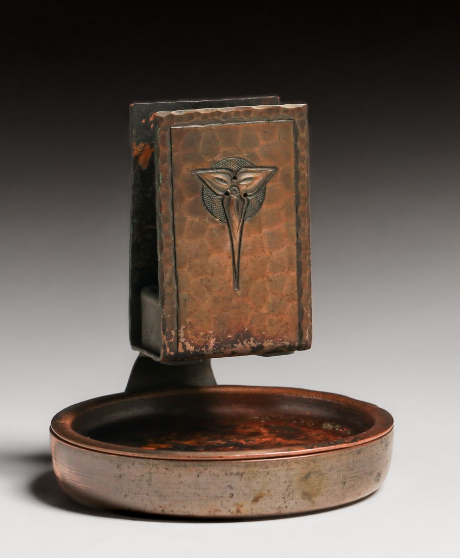 Roycroft Hammered Copper Nesting Ashtray & Matchbox Holder c1920s (1 of 6)