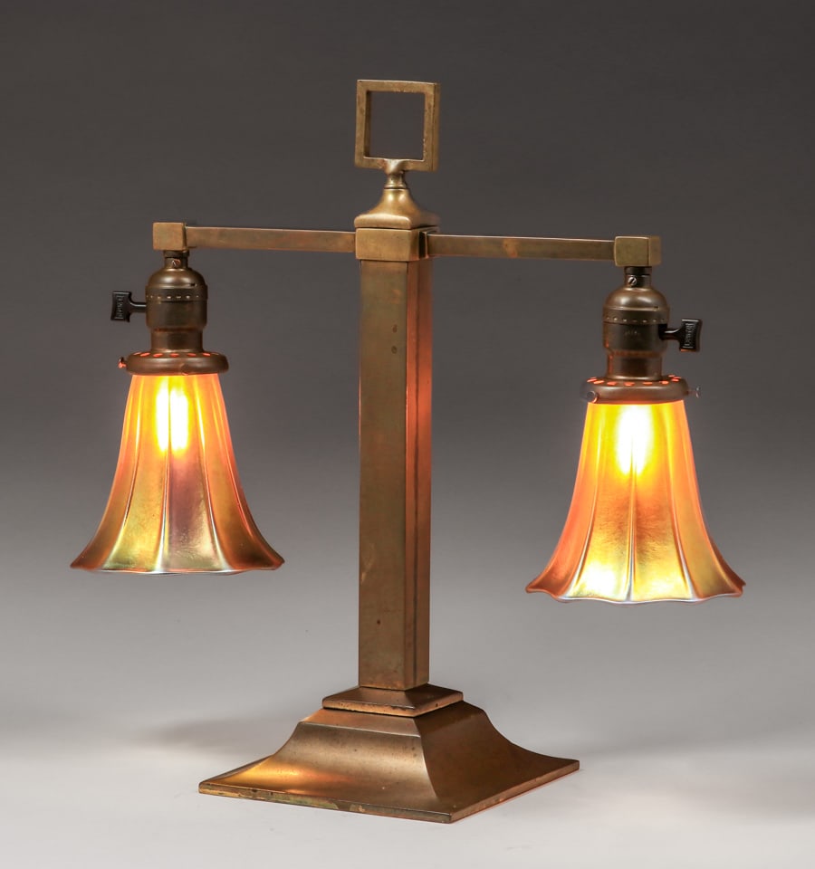 Bradley & Hubbard Steuben Art Glass Brass Double Desk Lamp c1910s: Bradley & Hubbard Steuben Art Glass Brass Double Desk Lamp c1910s. Unsigned. Original patina. Steuben art glass shades in perfect condition. 16.75"h x 17"w. Base 6 5/8" x 6 5/8". FREE NATIONWIDE SHIPP
