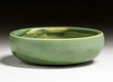 Hampshire Pottery #172 Matte Green Bowl c1910