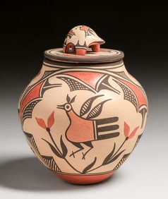 Elizabeth Medina (Born 1956) Zia Pueblo Lidded Jar c1990s