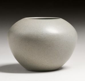 Large Marblehead Pottery Ovoid Bulbous Matte Grey Vase c1910