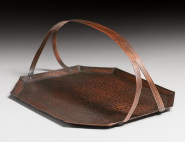 L.E. Warlhman Hammered Copper One-Handled Tray c1910s