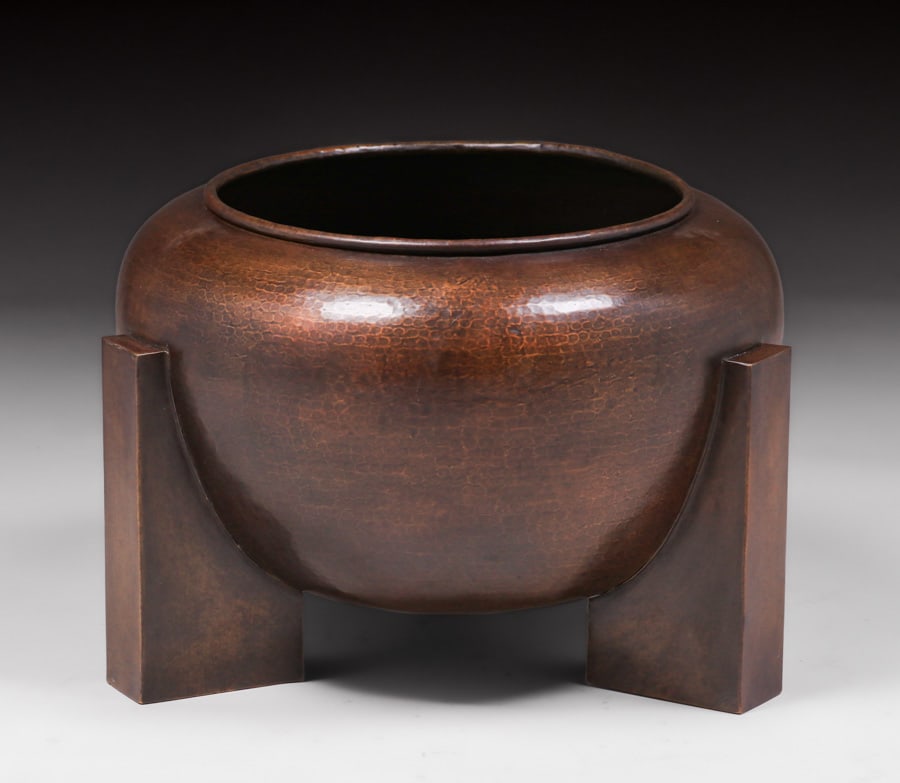 Prairie School Hammered Copper Jardiniere c1910 (1 of 3)