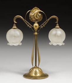 English Arts & Crafts Hammered Brass Lamp c1900