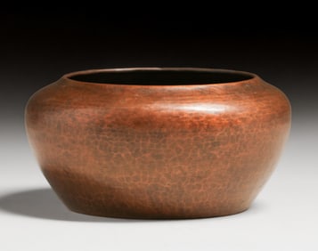 Dirk van Erp Hammered Copper Squat Vase c1913-1914