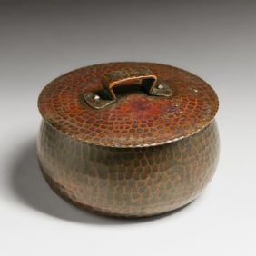 Roycroft Hammered Copper Covered Bowl c1920s