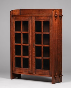 Early Gustav Stickley #525 Two-Door Mitered-Mullion Bookcase c1901-1902