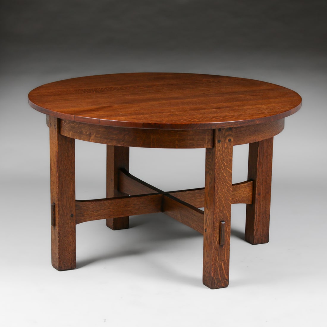 Gustav Stickley #446 Round Oak Library Table c1905 (1 of 4)