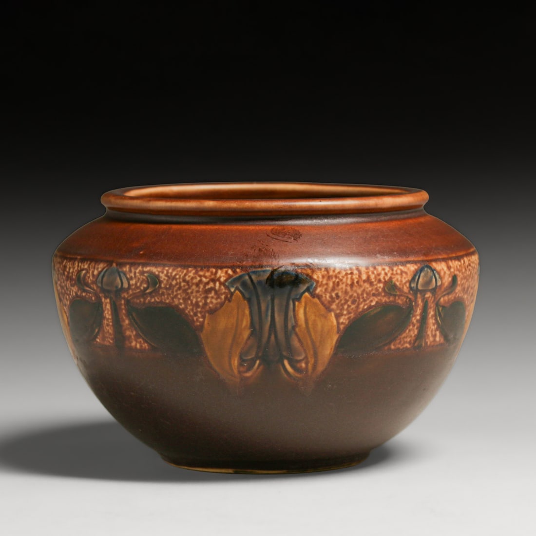 Roseville "Victorian Art" Pottery Vase c1925 (1 of 5)