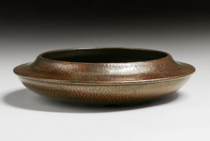 Large Roycroft Hammered Copper Fruit Bowl c1920s