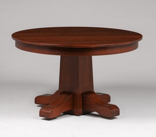 Hastings Furniture Co 48?d Pedestal-Base Dining Table c1910