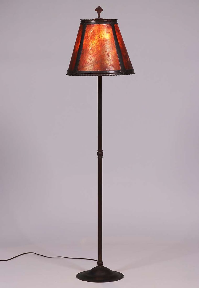 Fred Brosi Hammered Copper & Mica Floor Lamp c1915-1920 (1 of 3)