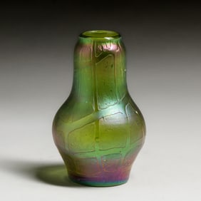 Bohemian Rindskopf / Kralik Pampas Iridescent Green Art Glass Vase c1900