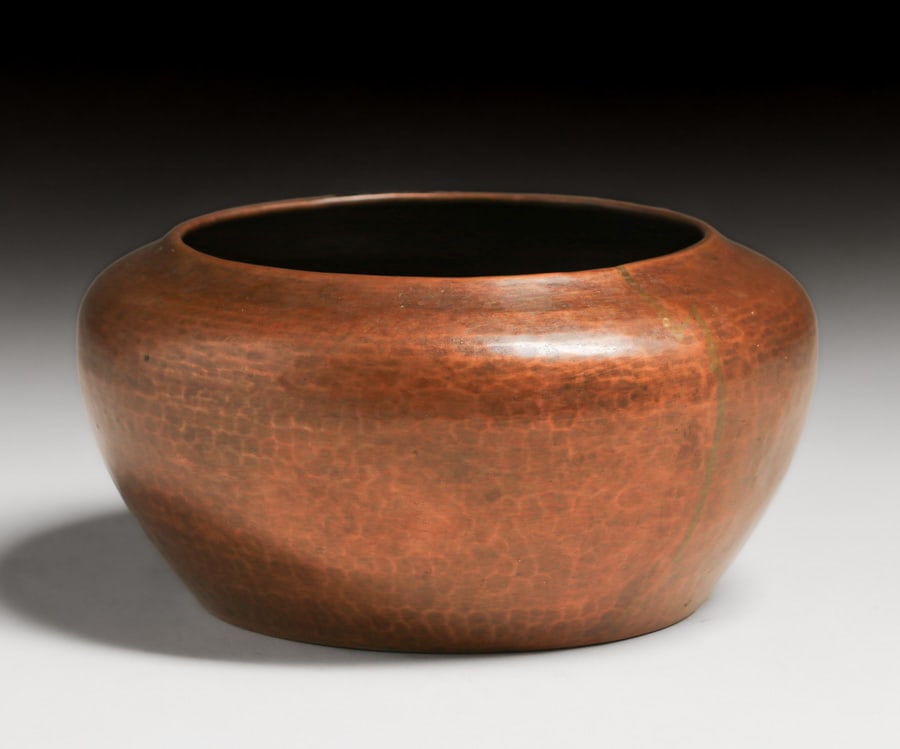 Dirk van Erp Hammered Copper Squat Vase c1913-1914 - 2
