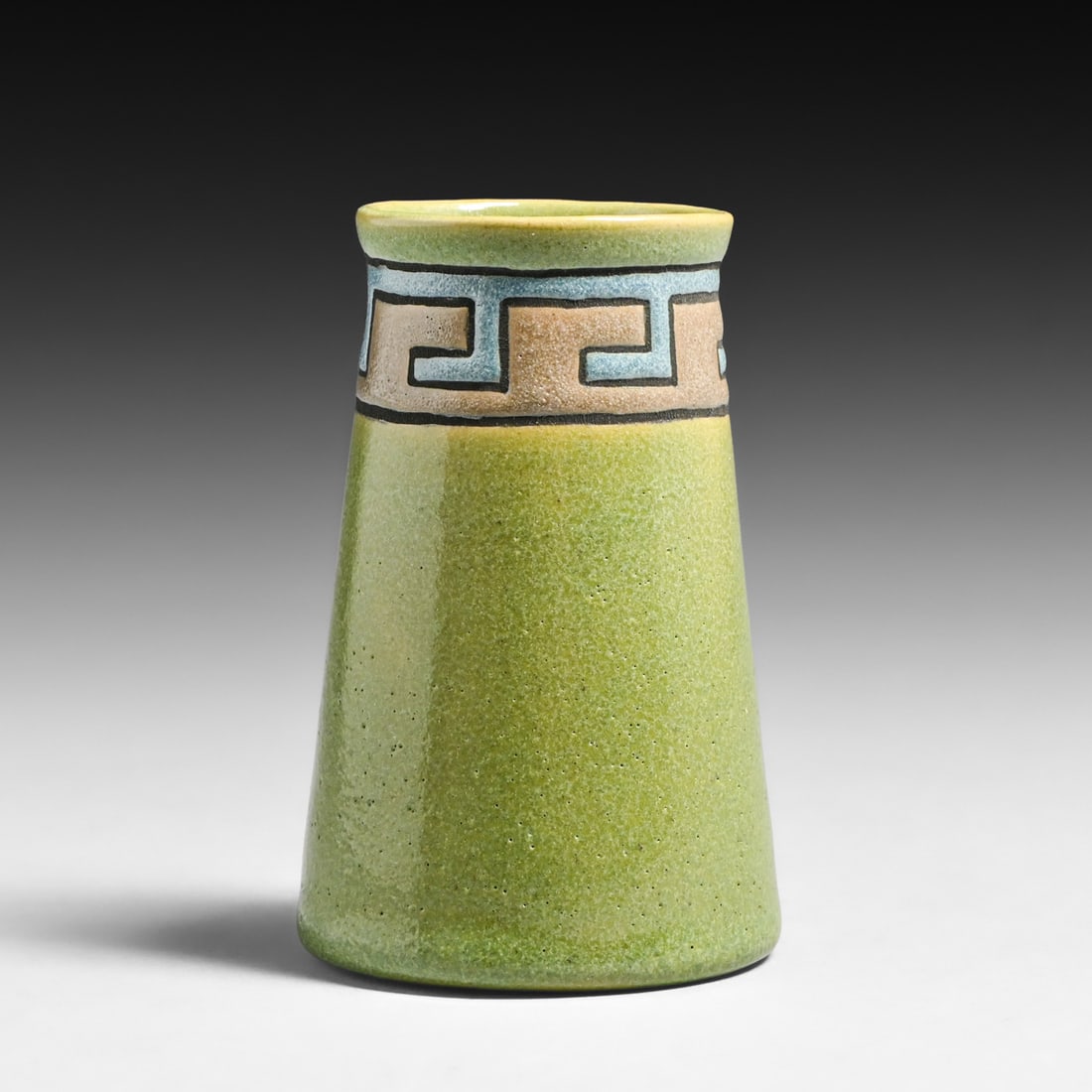 Saturday Evening Girls (SEG) Sara Gelner Carved Greek Key Vase 1914: Saturday Evening Girls (SEG) Sara Gelner Carved Greek Key Vase 1914. Signed. Perfect condition. 4 1/8"h x 2.5"d FREE NATIONWIDE SHIPPINGFree Nationwide Shipping within the lower 48 states for all