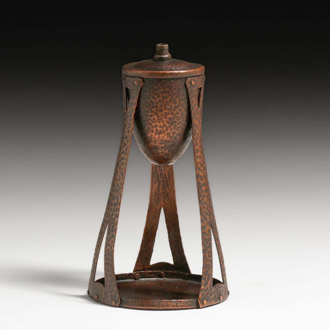 Benedict Studios Hammered Copper Cutout Oil Lamp c1910 - 2