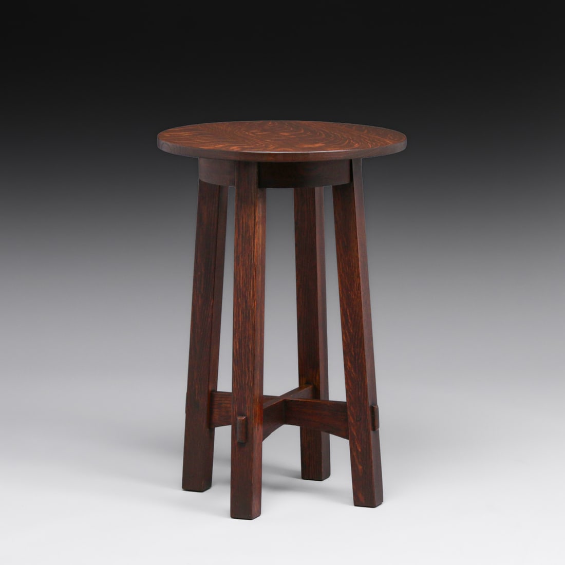 Lifetime Furniture Co #917 Oak Drink Stand c1910: Lifetime Furniture Co #917 Oak Drink Stand c1910. Signed. Very nicely refinished. Rock solid sturdy. 27"h x 18"d FREE NATIONWIDE SHIPPINGFree Nationwide Shipping within the lower 48 states for all