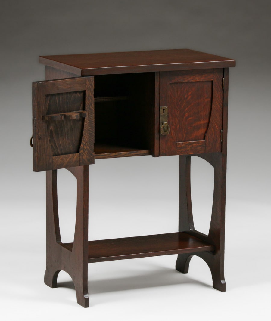 Grand Rapids Two-Door Oak Cabinet c1910 - 2