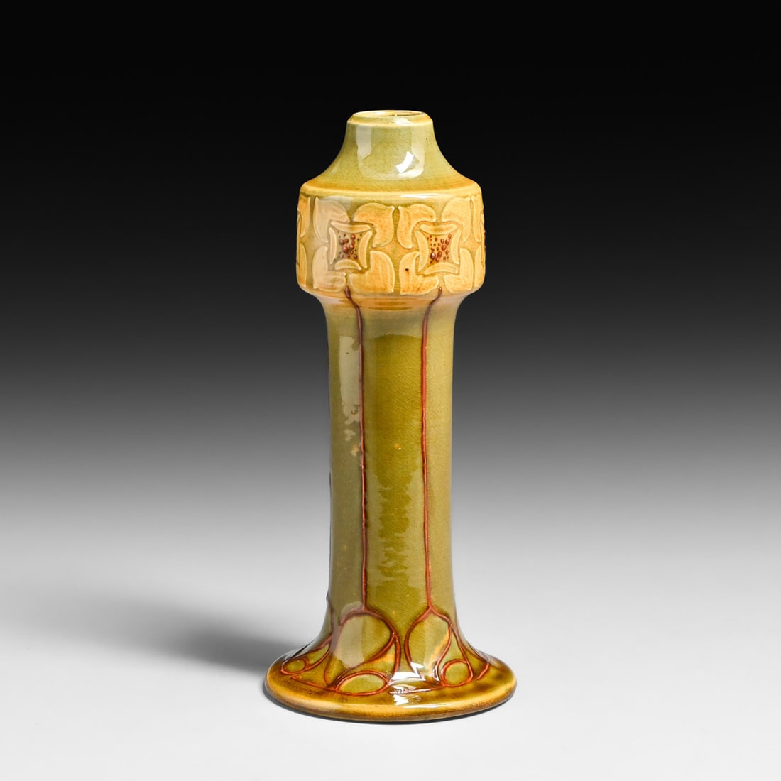 Frederick Hurten Rhead Wardle & Co #2426 Squeeze-Bag Vase c1900: Frederick Hurten Rhead Wardle & Co #2426 Squeeze-Bag Vase c1900. Signed. Perfect condition. 9.75"h x 4.25"d FREE NATIONWIDE SHIPPING Free Nationwide Shipping within the lower 48 states for all purchas