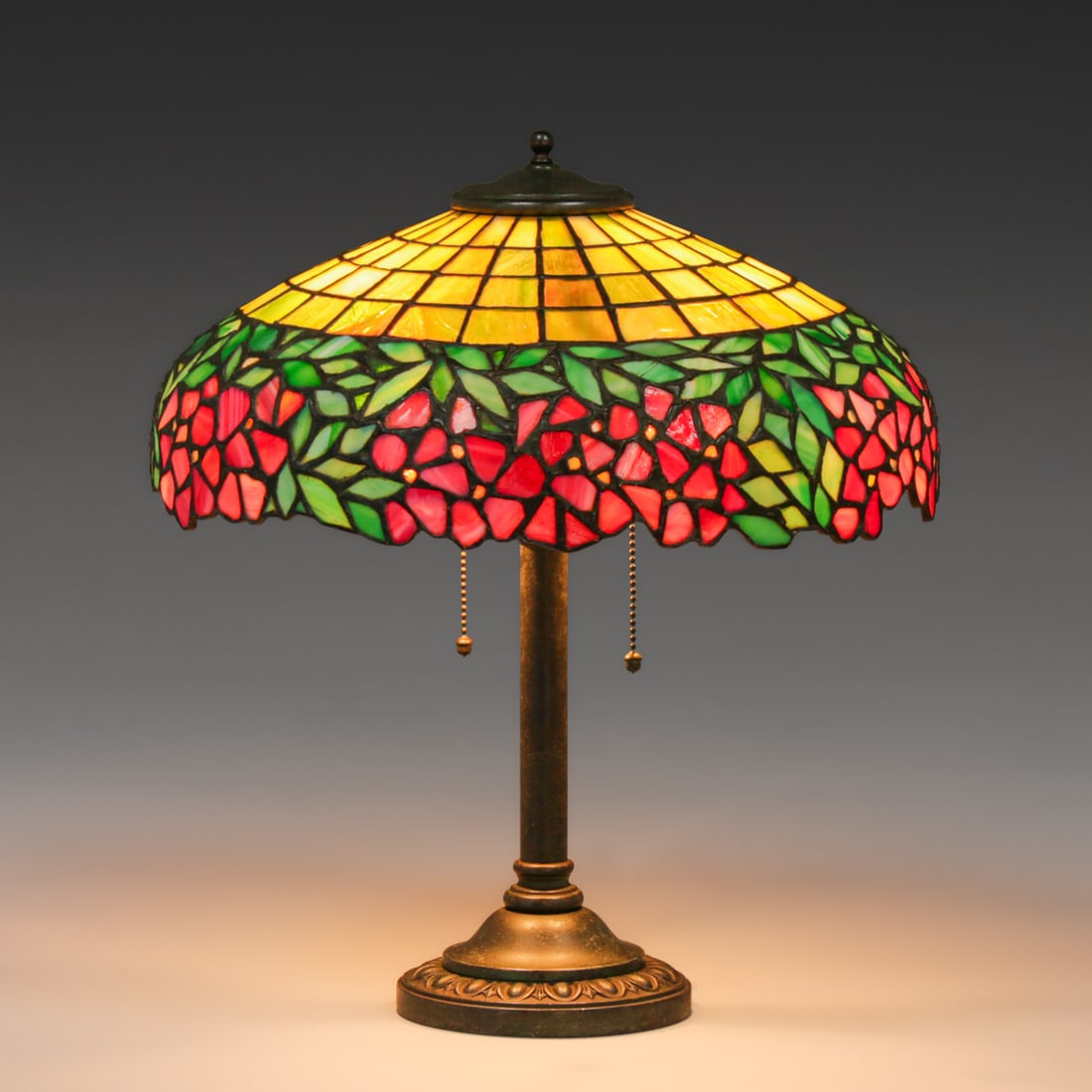 Unique Art Glass and Metal Company , Brooklyn, NY - Floral Leaded Glass Lamp c1910 (1 of 7)